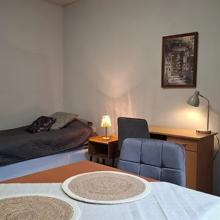 6 Przy Mtp Apartament