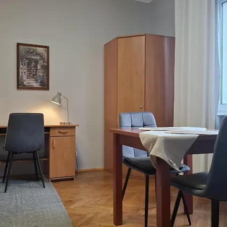 6 Przy Mtp Apartament