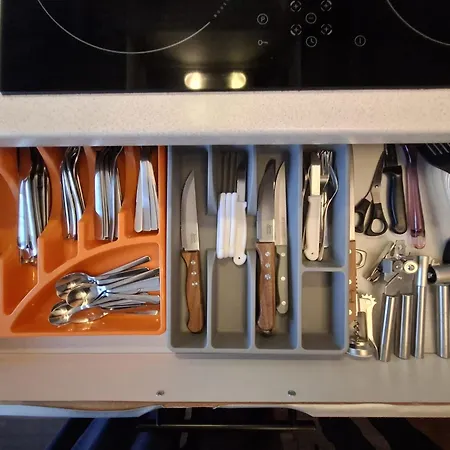 6 Przy Mtp Apartament *